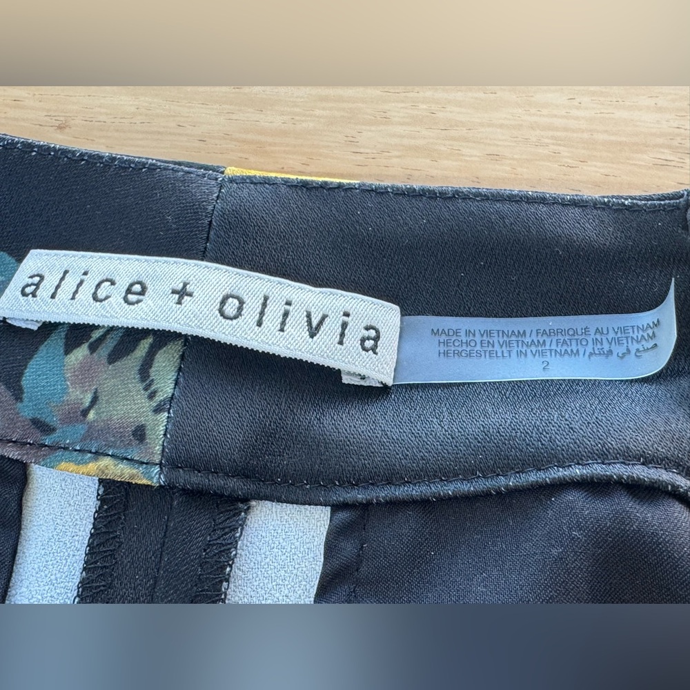 Alice + Olivia Black and Yellow Floral Pants - Picture 3 of 8